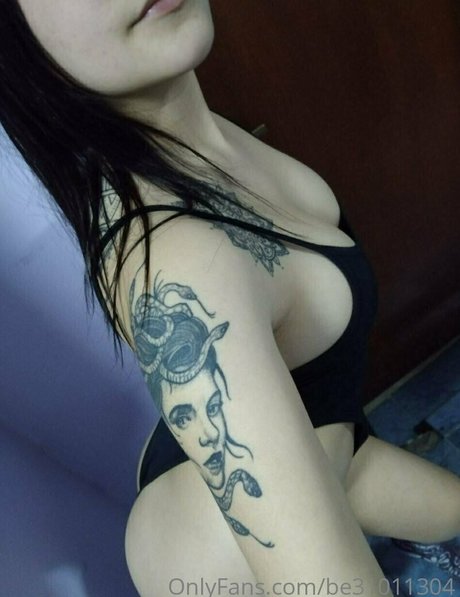 be31011304 porn star picture