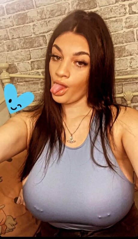 Chloe Ann Whitham star nude photos