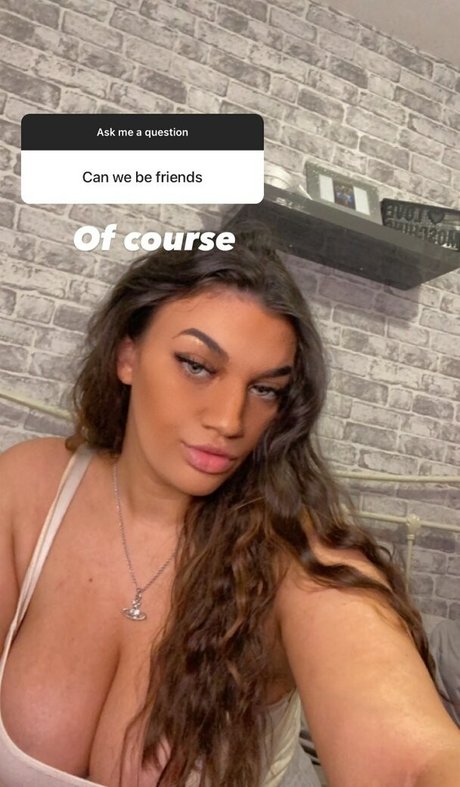 Chloe Ann Whitham model pornographic image