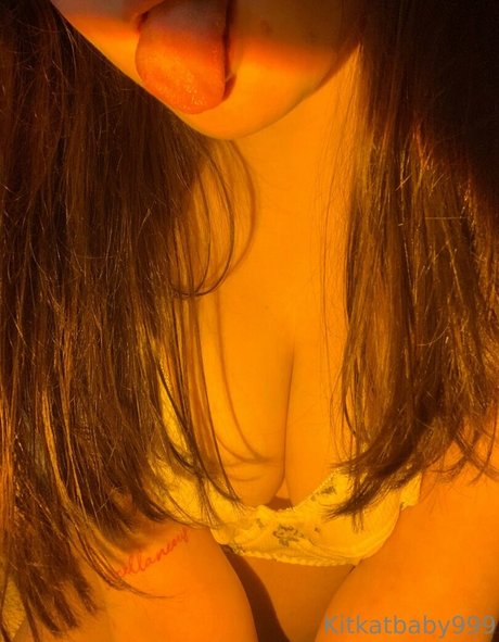 Kitkatbaby999 porn actress photos