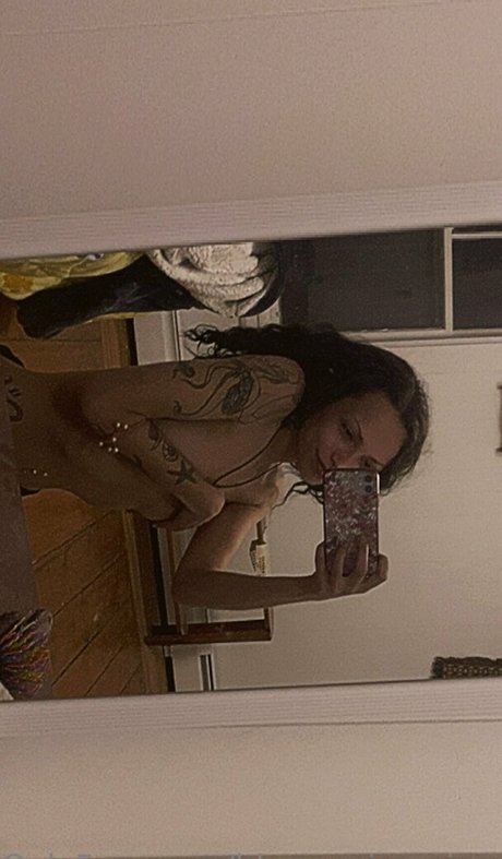 blossoming vixen nude pornstar picture