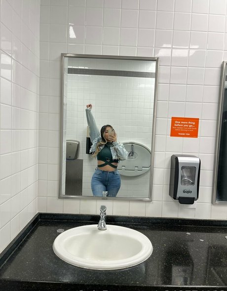 _julianna xox exclusive actress picture