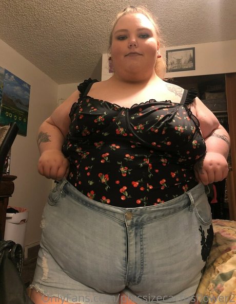 plussizecactusflower2 pornographic model image