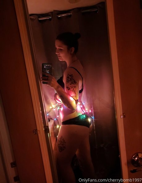 cherrybomb1997 pornstar adult pics