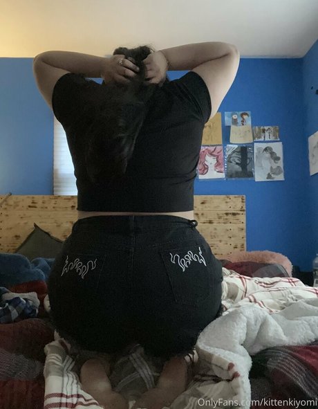 tits onlyfans free porn image