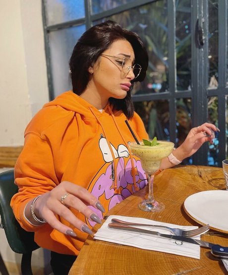 famous asian onlyfans nudes gallery