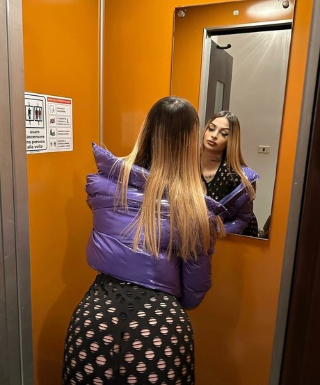 aliih hx pretty pornstar gallery