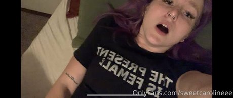 sweetcarolineee model hd pics