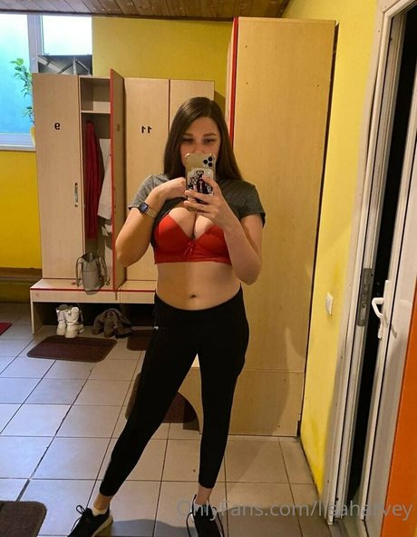 chicks with dicks onlyfans art nude pic