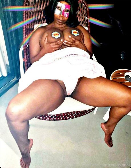 xxmasjones star hot pics