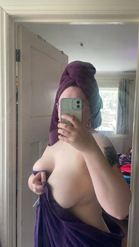 emilyylime naked star archive