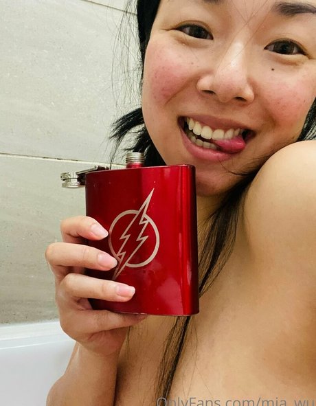 mia wu sex actress pics