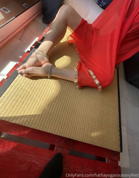 hathayogasoulsexyfeet hd pornstar galleries