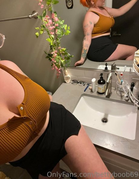 bettyboob69 hd model photo