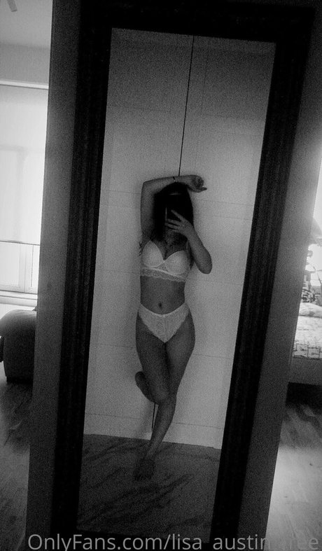 lisa austin free star top pic