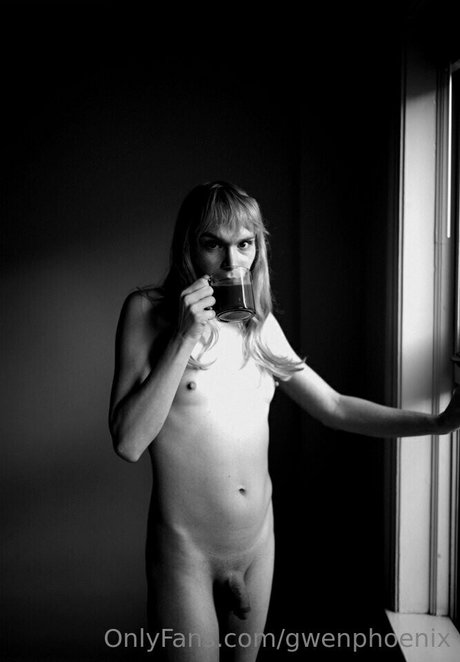 25 onlyfans sexy naked pic