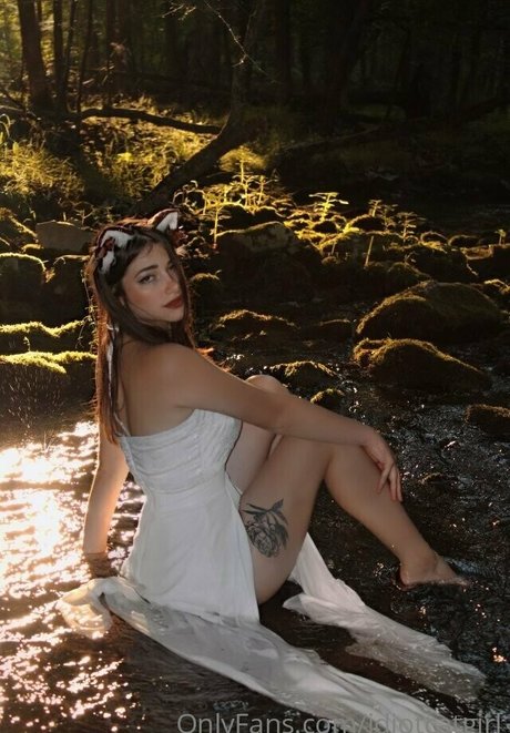 idiotcatgirl actress pictures