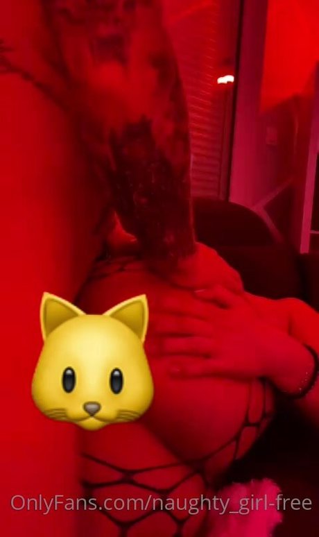 brunette teen onlyfans sexy nudes picture