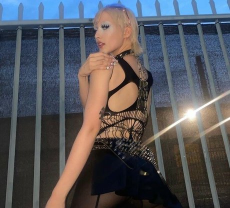 Chloe Moriondo naked star galleries