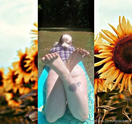 spaceEris high quality model pics