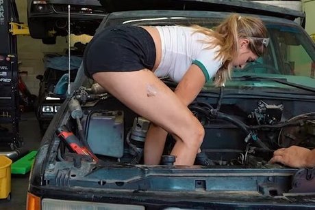 pregnant threesome onlyfans naked gallery