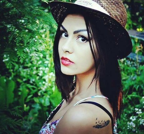 milf tits onlyfans hot sexy pic