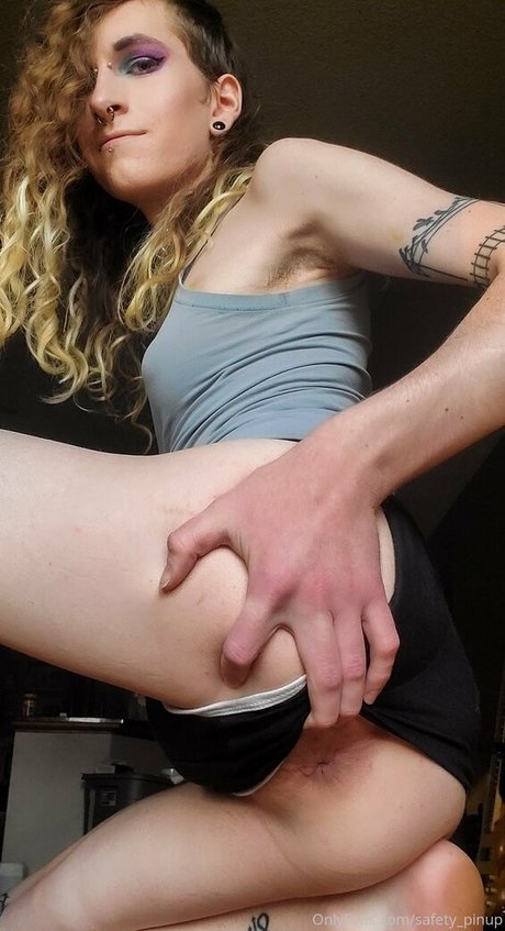 Safety Pinup star naked photo