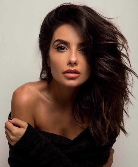 Mikaela Hoover beautiful star galleries