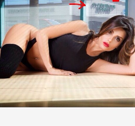 shemale outdoor onlyfans top pics