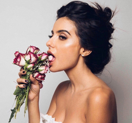 Mikaela Hoover exclusive actress pictures