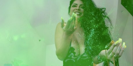 sizeplayproduct model pretty photos