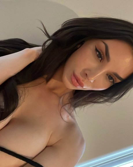 Undressada top star pic