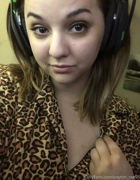 payton rae95 model art pic