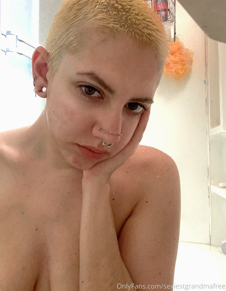 sthenonsfwfree adult model photo