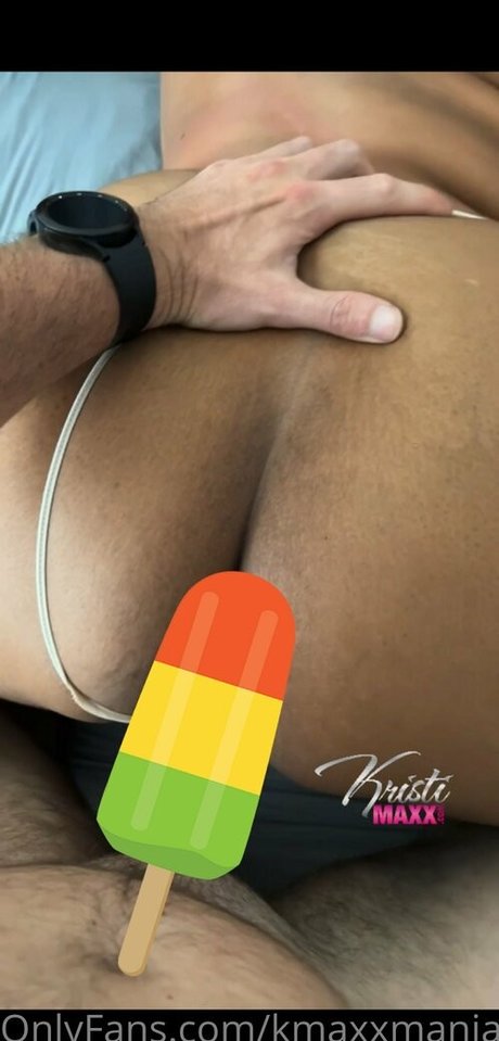 kmaxxmania nude actress pic