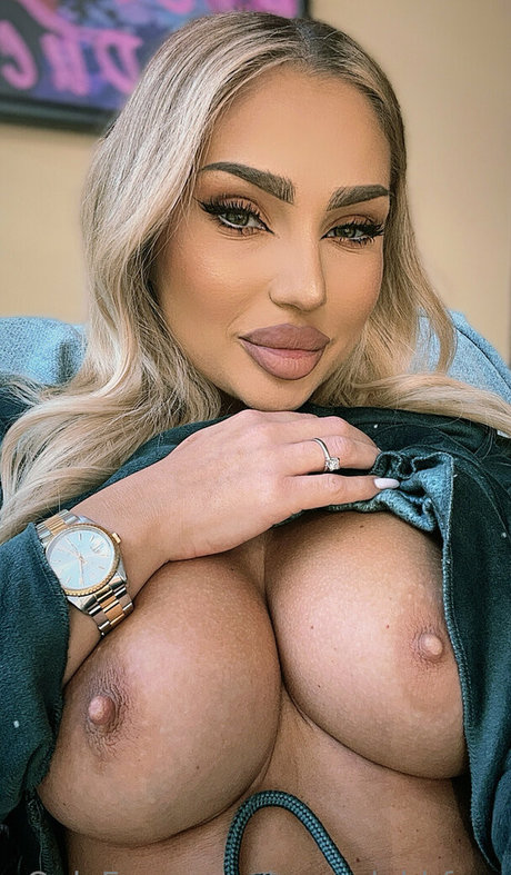 lorenelobbfree perfect star pic