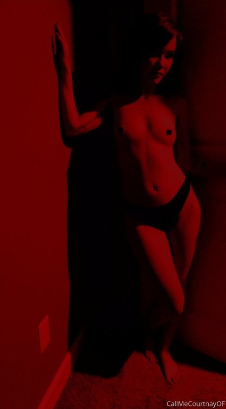 callmecourtnay star art pics