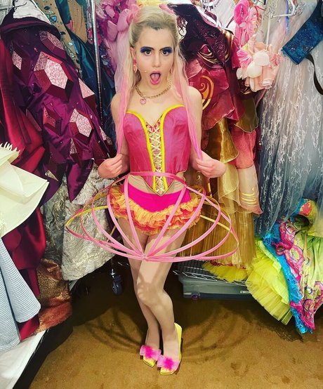 Sami Gayle star sexy photos