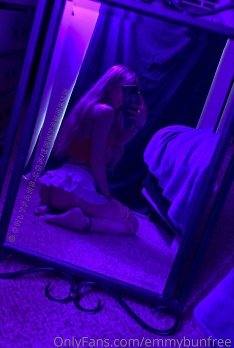 emmybunfree model hd pics