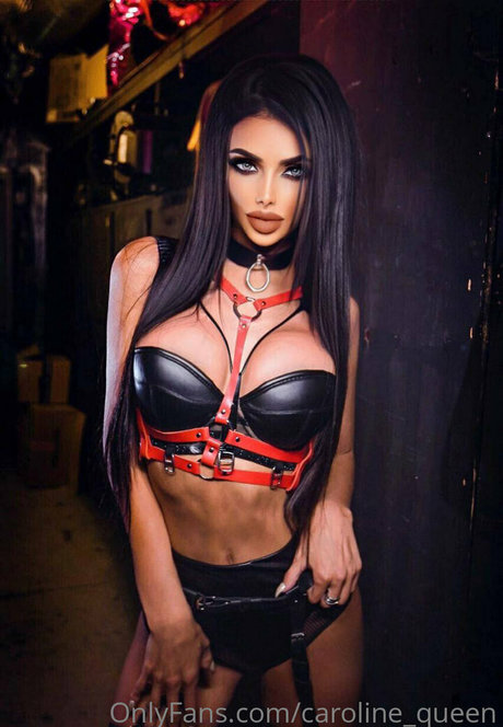 Caroline Queen pornstar exclusive photos