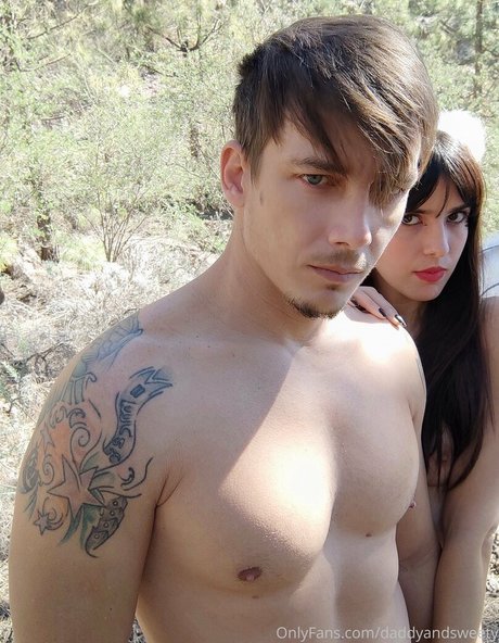 mommy onlyfans top pics