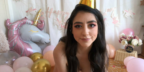 bella babe95free model top galleries