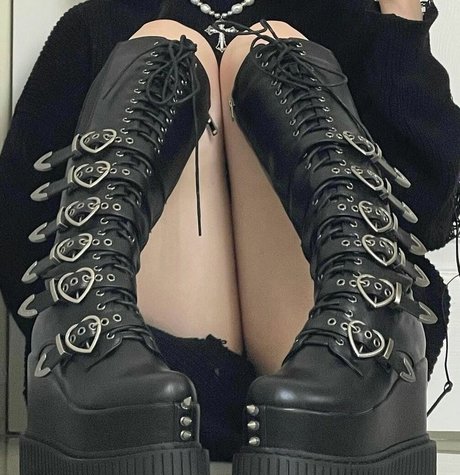 Heidi Ayala model hot galleries