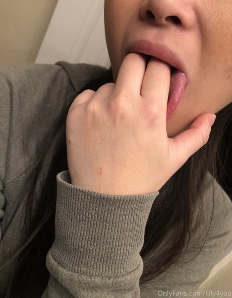 lilly4you exclusive model img