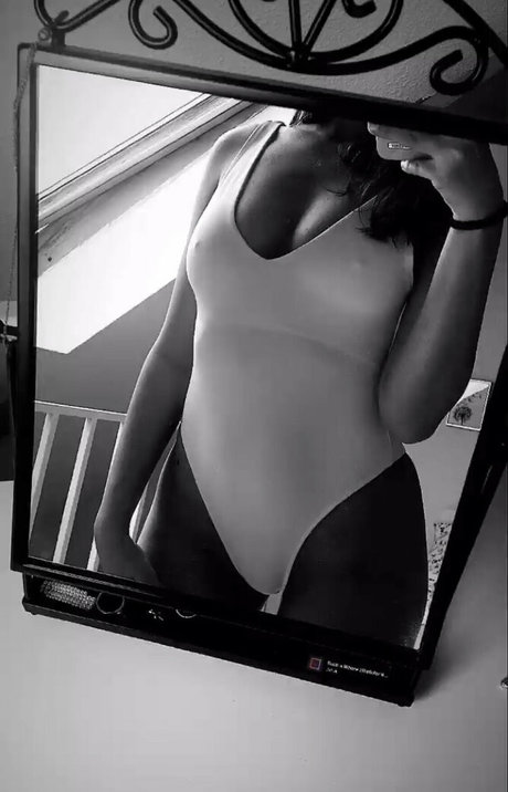 squat onlyfans free porn picture