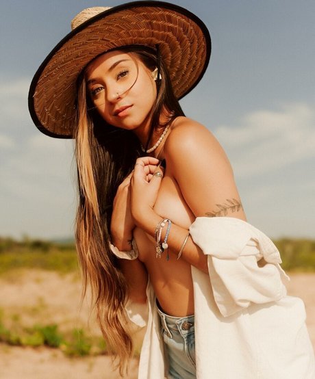 Analivia Scheidegger porn star pics