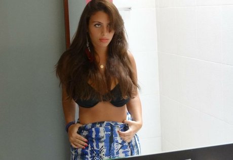 Tami Bar pretty pornstar pics