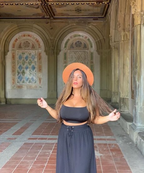 Tami Bar perfect model galleries