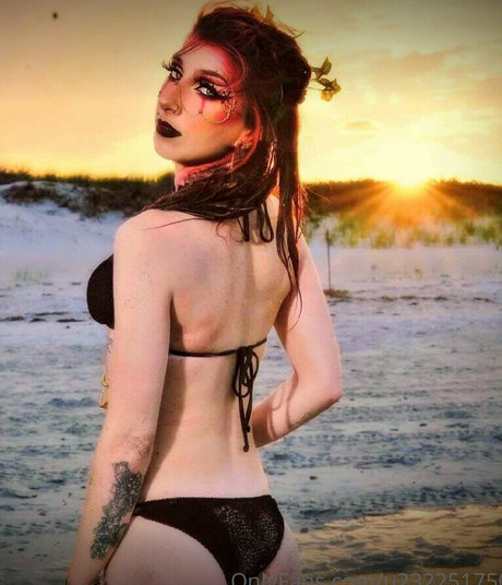 Jasmhyn makeup free model pictures