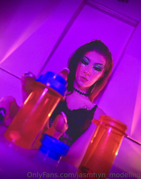 Jasmhyn makeup high quality pornstar picture